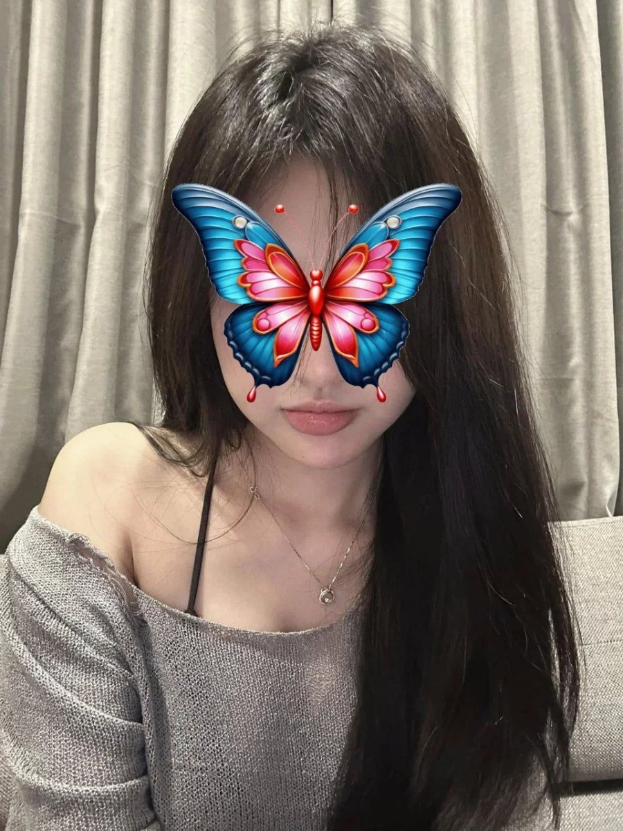 QUỲNH ANH☘ SEXY NÓNG BỎNG❤️ÁNH MẮT ĐƯA TÌNH BIỂU CẢM DÂM ĐÃNG KHI LÀM VIỆC MỘT E HÀNG ĐẬM CHẤT DÂM CHIỀU CHUỘNG HẾT NẤC ÔM ẤP ẤM ÁP NHƯ NGƯỜI YÊU
