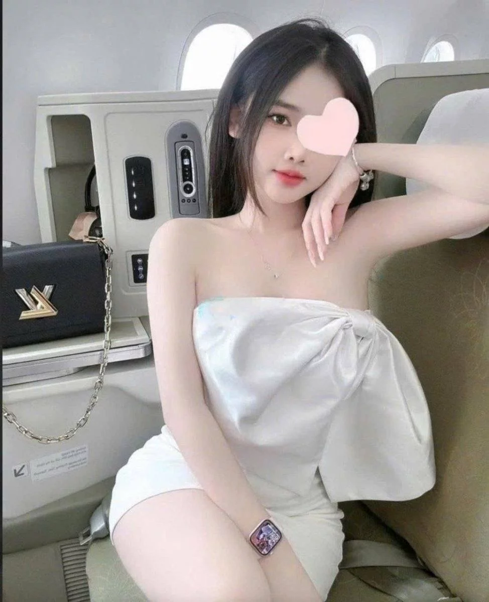 MINH ANH- MÌNH DÂY DÁNG CHUẨN- DÂM ĐÃNG