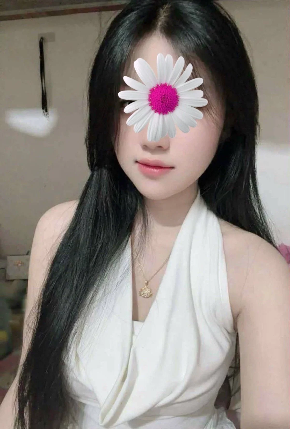 Thư Kỳ - Hàng ngon trong tầm giá, dáng cao, phục vụ tận tình, chiều khách