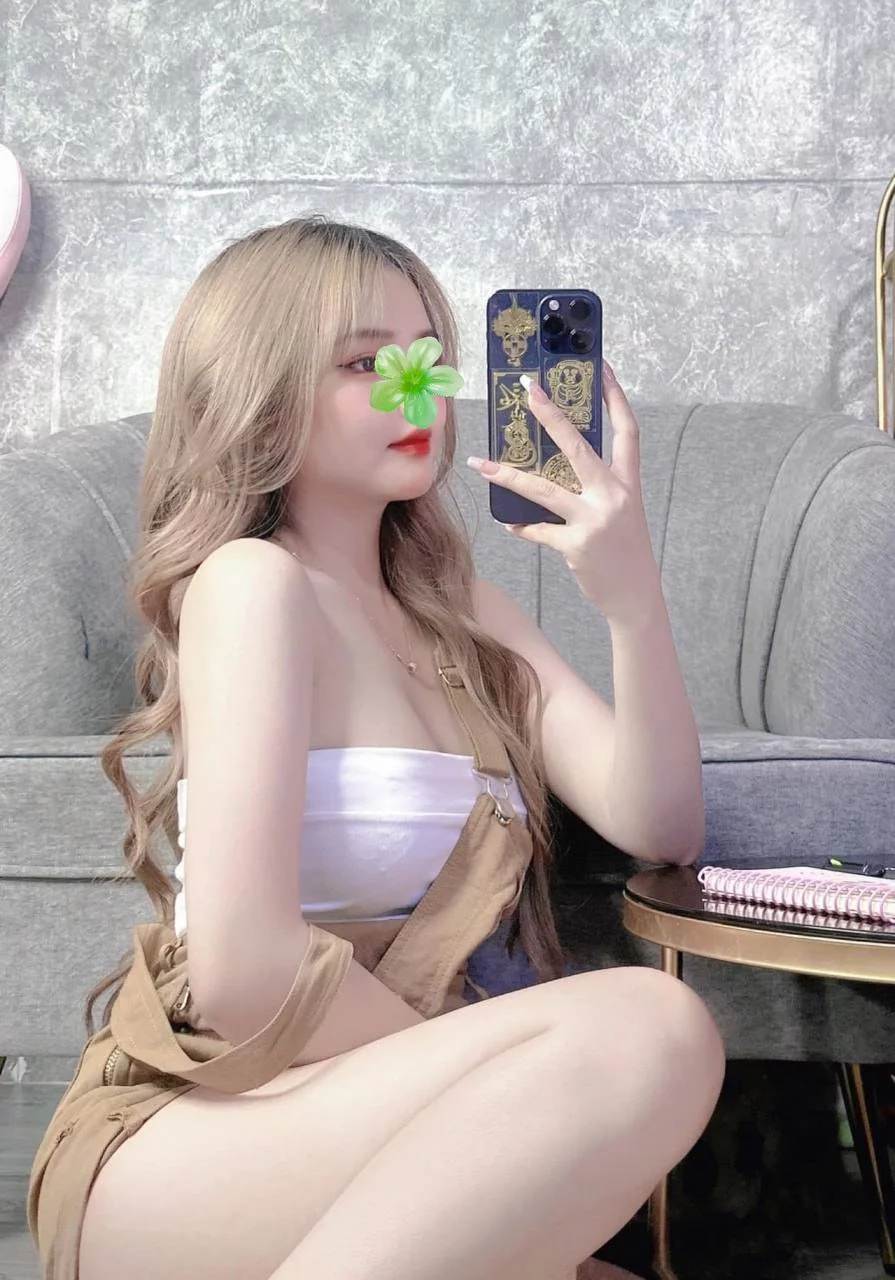 TRÚC MAI - THÂN HÌNH QUYẾN RŨ - SEXY QUYẾN RŨ NGỌT NGÀO - VÔ CÙNG NÓNG BỎNG VÀ HẤP DẪN